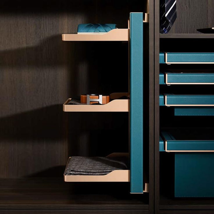 Side Mount - 3 Shelf